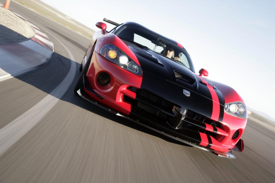  Dodge Viper SRT10 ACR 1:33 Edition (ZB II) 2010 года  (фото 4 из 25)